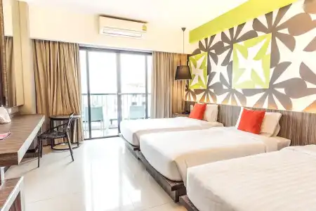 J Residence - 144