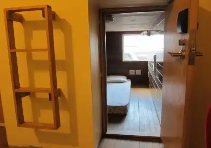 Qupqugiaq Inn - 1
