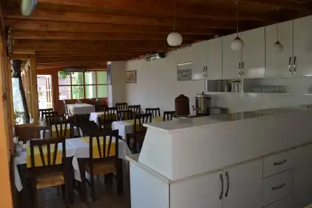 Tulip House - 18