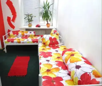 Hostel Golden Gates - 4