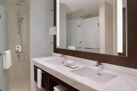 Deltas by Marriott City Center Doha  - 7