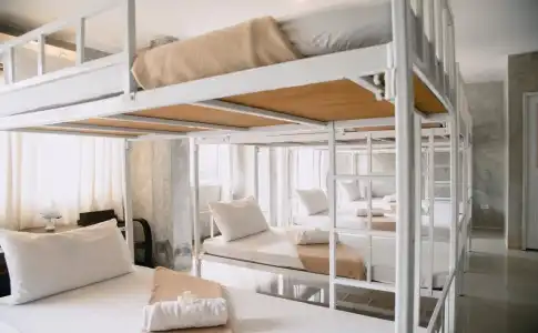 Ban's Avenue Guest House - 2