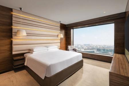 Courtyard by Marriott Mumbai International Airport - 35