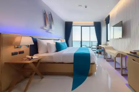 Deep Blue Z10 Pattaya - 100