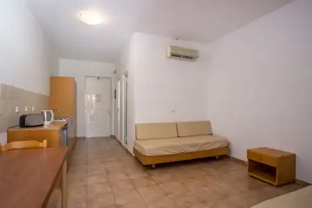 Lambis Studios & Apartments - 56