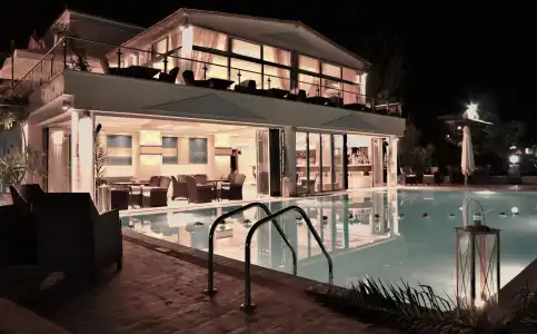 Belussi Beach & Suites - 15