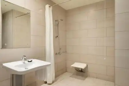 Ramada by Wyndham Abu Dhabi Downtown - 24
