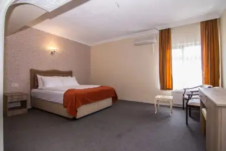 An Grand - 30