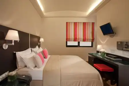 O&B Athens Boutique - 51