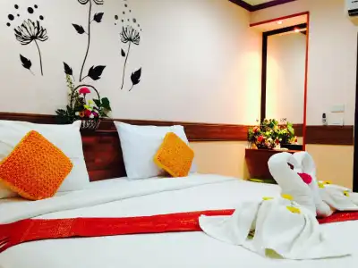 Airport Phuket Garden Resort - 19