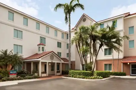 Towneplace Suites by Marriott Boca Raton - 20