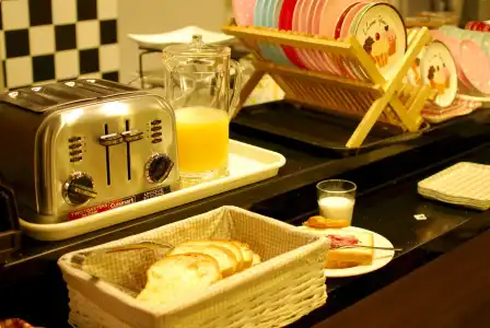 FunStay Inn Guesthouse - 12