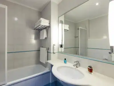 ibis Styles Napoli Garibaldi - 8