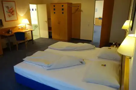 Yors Hannover - 19