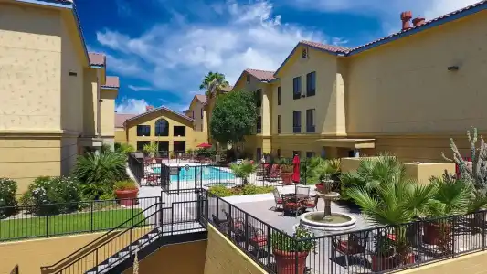 Hampton Inn & Suites Tucson-Mall - 48