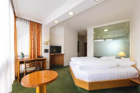 AAAAwelt Kübler - 3