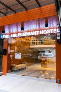 The LOL Elephant Hostel - 14