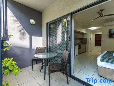 Southern Cross Atrium Apartments - 215