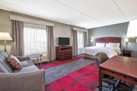 Hampton Inn & Suites Madison West - 53