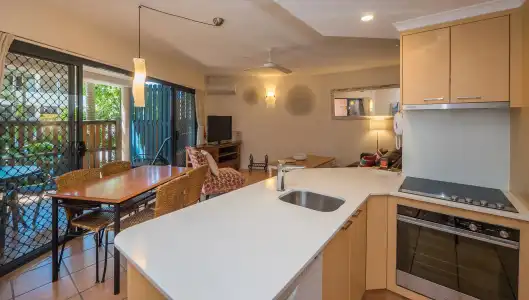 Byron Quarter Holiday Apartments - 24