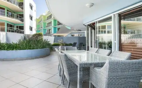 Rolling Surf Resort - 347