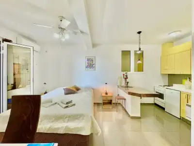 Sun Rose Apartments - 237