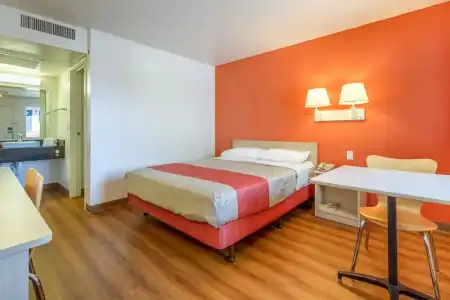 Motel 6 Phoenix North - Bell Road - 47