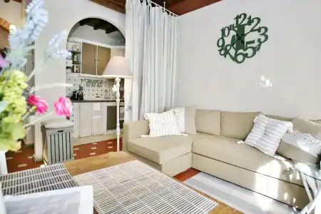 Gina Guest House - 12
