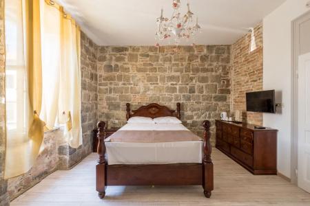 PIETRA ROSSA Luxury Rooms - 4