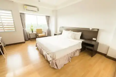 Sinkiat Buri - 32