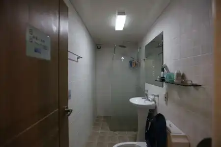 Hongdae Style Guesthouse - 77