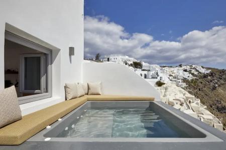 Allure Breeze Suites - 144
