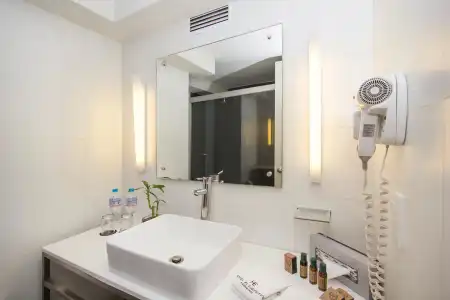 El Ejecutivo by Reforma Avenue - 8