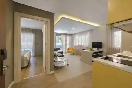Trend Suites - 3