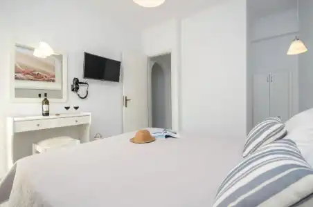 Birikos Studios & Apartments - 22
