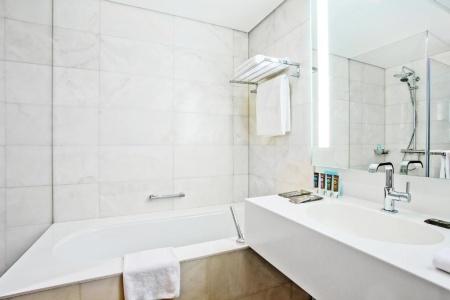 Novotel Abu Dhabi Al Bustan - 42