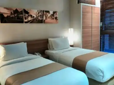 Chic Quarter Residence - 34