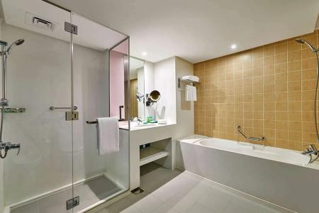Ramada & Suites by Wyndham Dubai JBR - 13