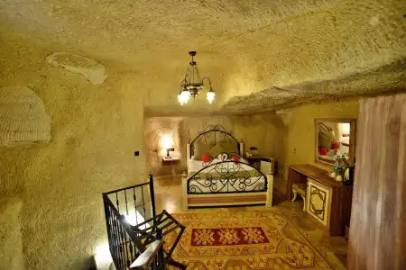 Caftan Cave Suites - 40
