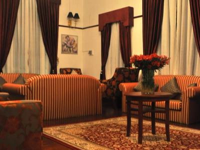 Royal Cocoon - 4