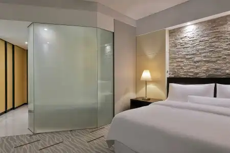The Westin City Centre Bahrain - 38