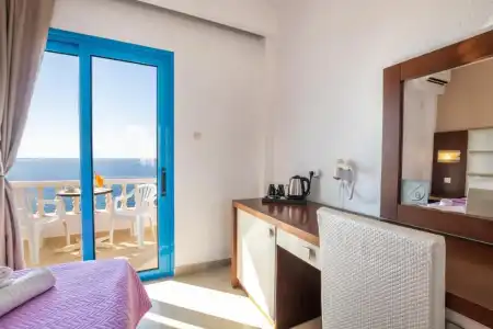 Castelia Bay - 32