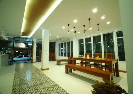 Wee Hostel - 1
