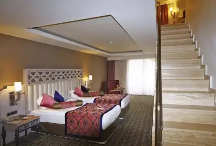 Royal Alhambra Palace – All Inclusive - 46