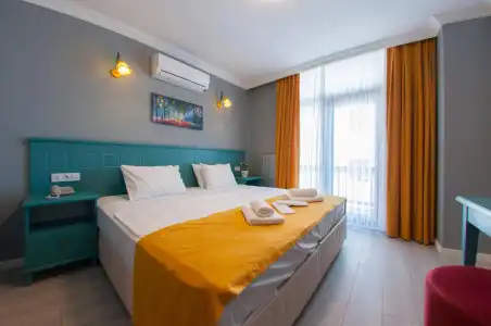 Room Room Motel - 0