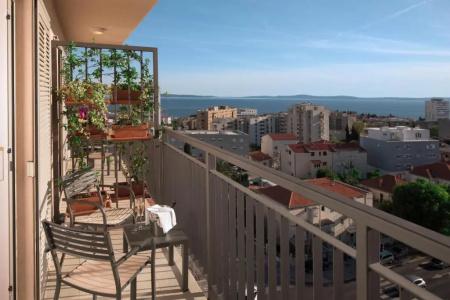Dioklecijan & Residence - 113