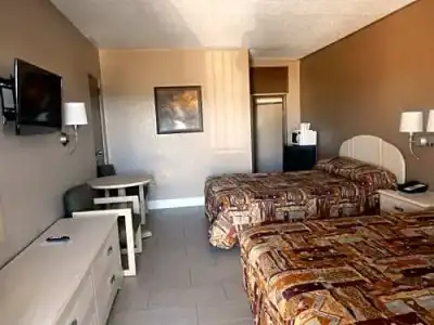 Sunset Inn - 28