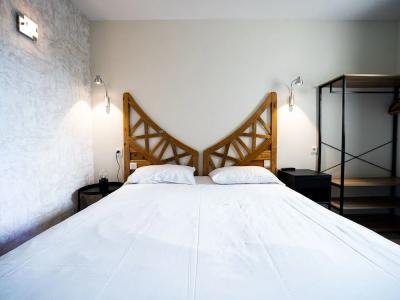 Grand Cap Rooftop Pool - 23