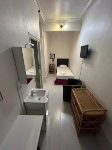 Authentic by Balladins, Hôtel le Carré d'Aix - 15