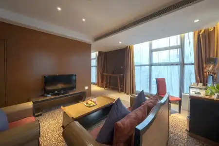 Luoyang Christian's - 1